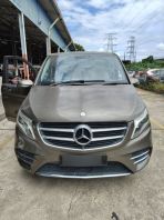 MERCEDES V220d SEAT REPLACE LEATHER