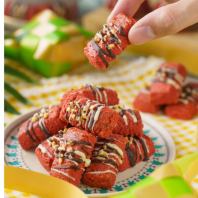 Red Velvet Almond Cookies