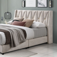 Model B706 Queen Bed & King Bed