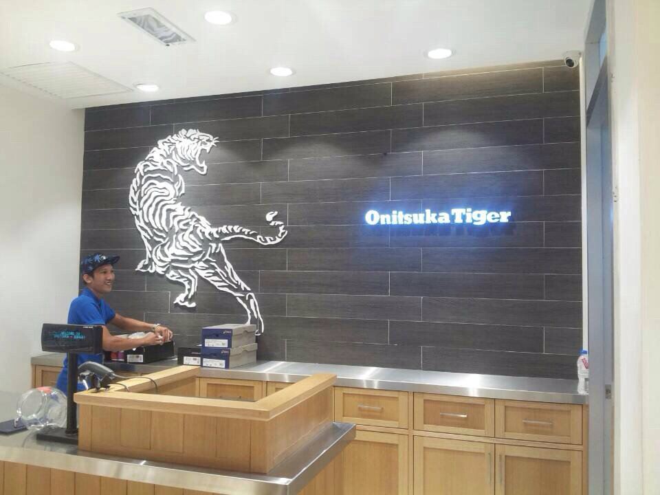 Onitsuka store tiger johor